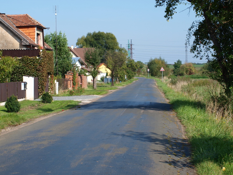 ulice lstibořská směrem na lstiboř